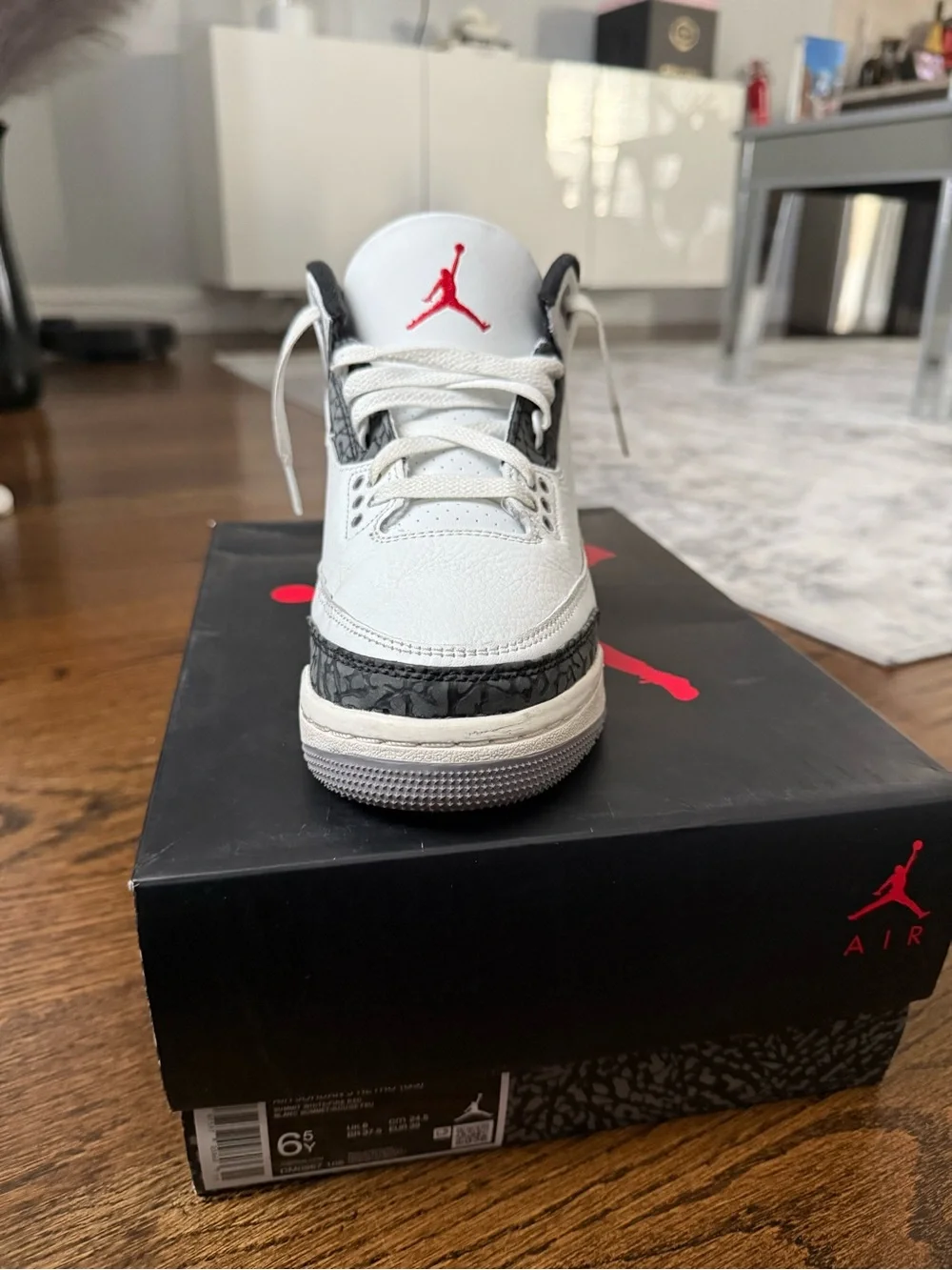 Nike Air Jordan 3s Retro Kids' White/Black/Red Retro Basketball Shoes